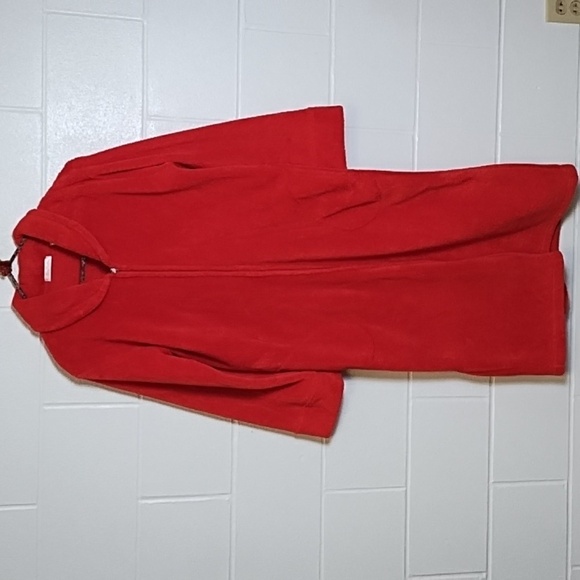 Secret Treasures Zip Front Soft Plush Fleece Cozy Red Robe Pockets - Picture 12 of 12